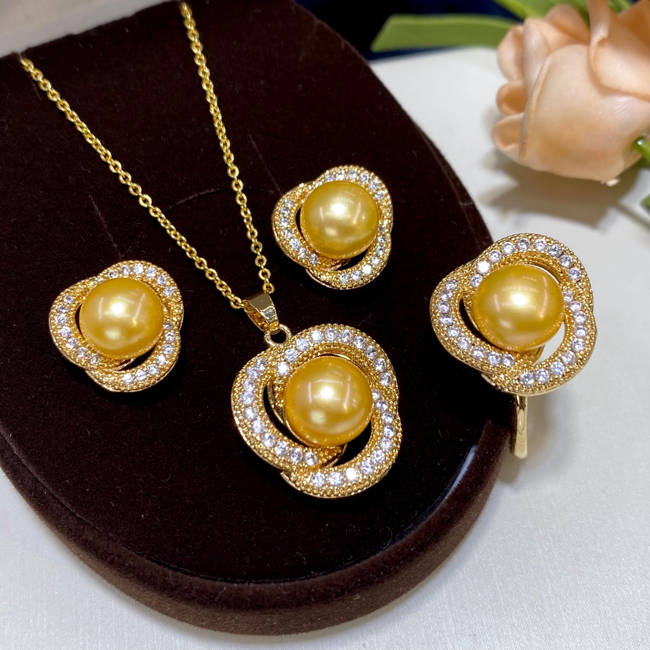 One Set Freshwater Pearl Yello - đánh giá và giá Pearl Necklace Set
